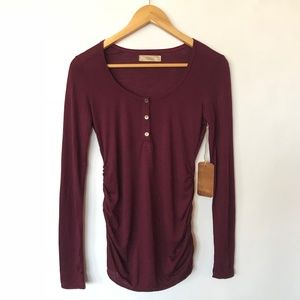Henley Long Sleeve Rayon Spandex Top in Wine - S